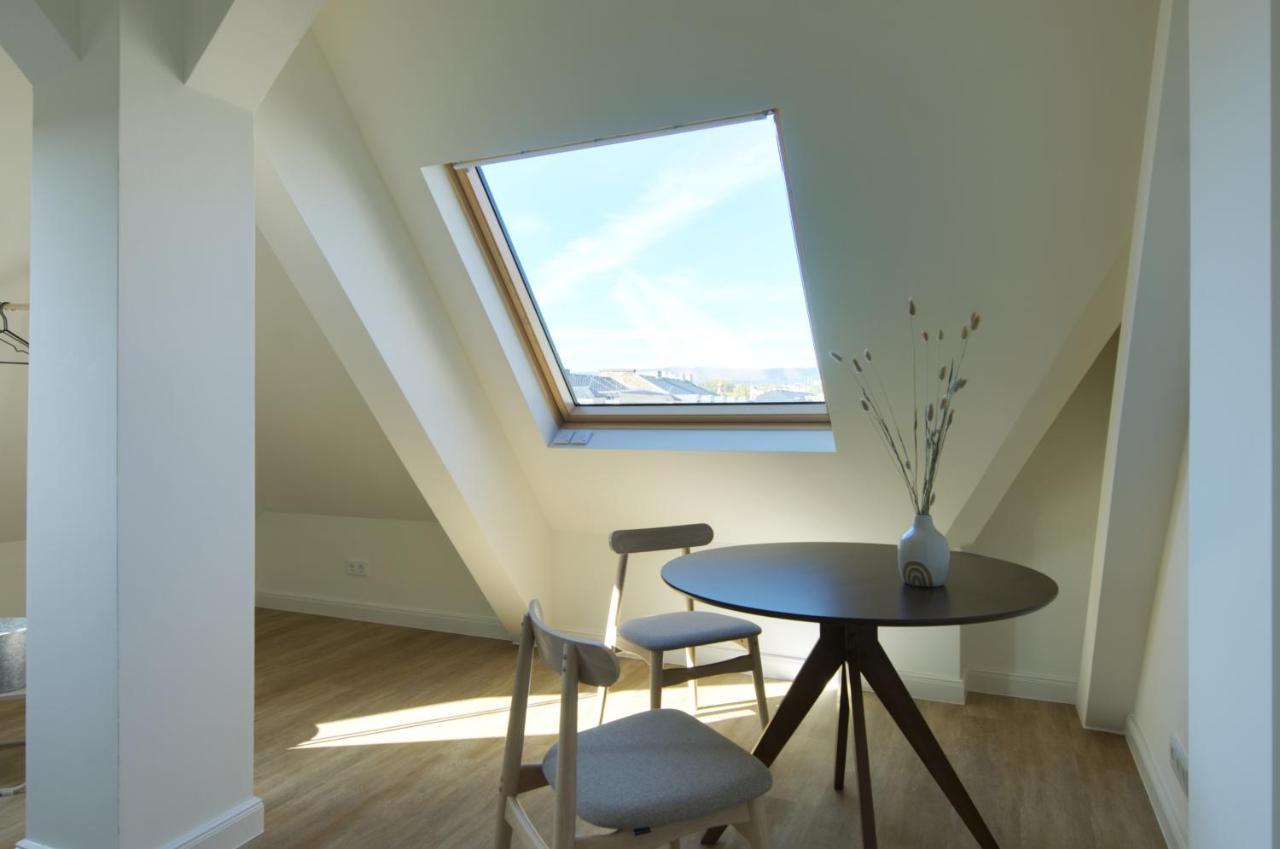 Vonbehling Boutique Apt. - Blick Ueber Die Daecher Wiesbaden Exterior photo